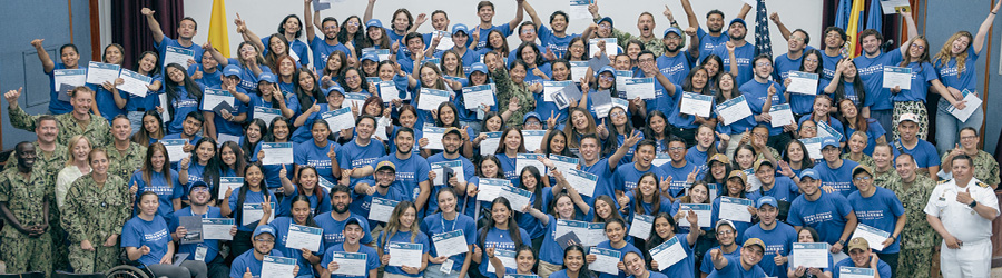 Nueve estudiantes de las carreras de Medicina, Enfermería y Nutrición y Dietética formaron parte del grupo de javerianos que apoyaron las labores humanitarias del Buque Hospital USNS Comfort en la ciudad de Cartagena. Su visita hace parte de una misión humanitaria entre Colombia y los Estados Unidos.